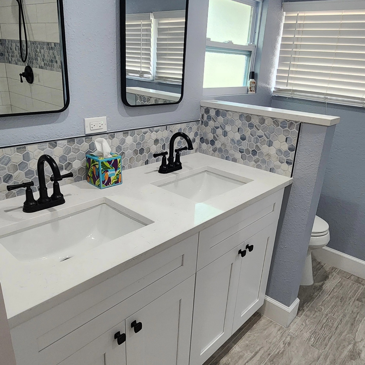 New kitchen cabinets with quartz countertops